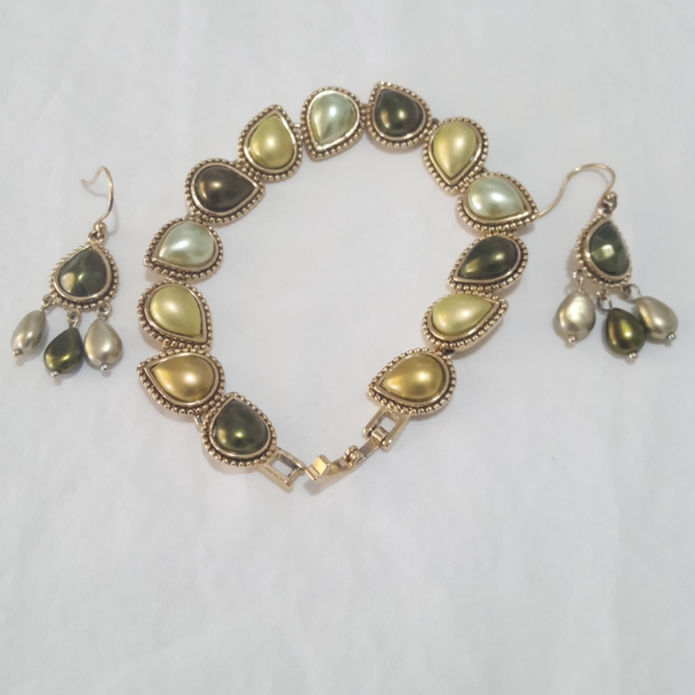 Necklace, Bracelet & Earrings Set All 3 sold together - Picture 4 of 13